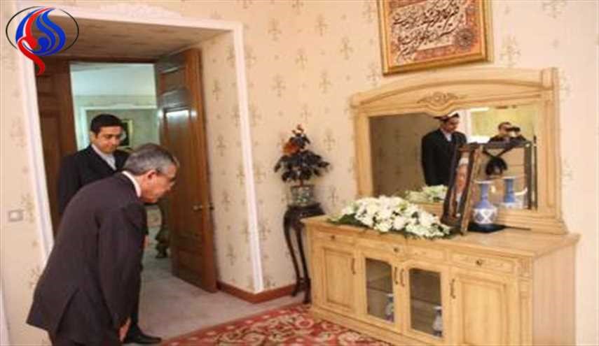 ادای احترام به آیت الله رفسنجانی در چین