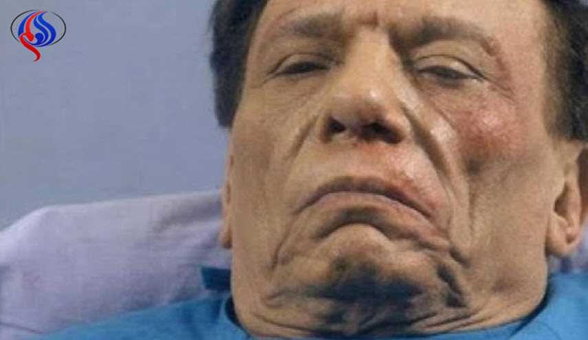 عادل إمام يستبق شائعة وفاته ويعلن مرضه بنفسه!
