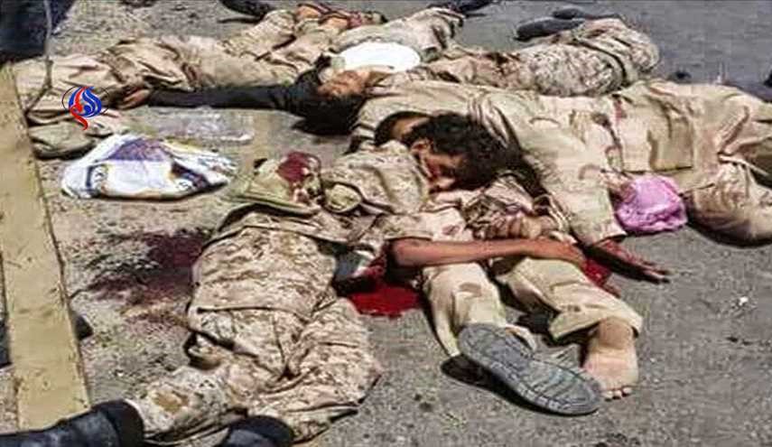مصدر عسكري: انكسار زحفيْن للمرتزقة وانتشال مئات الجثث لهم في تعز