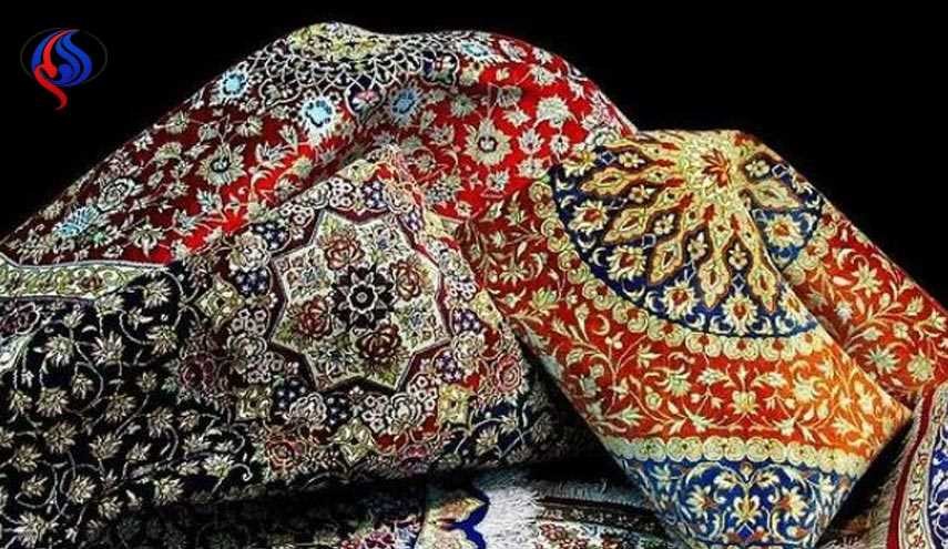 از نمایشگاه فرش‌های میلیاردی در کاخ نیاوران دیدن کنید