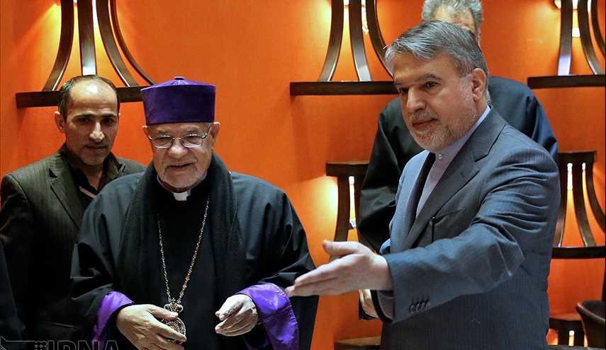 نشست صمیمی وزیر ارشاد با پیروان ادیان الهی