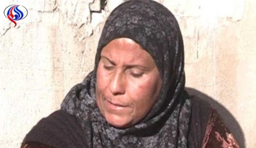 امرأة في كركوك تواجه المرض بتناول الأفاعي!