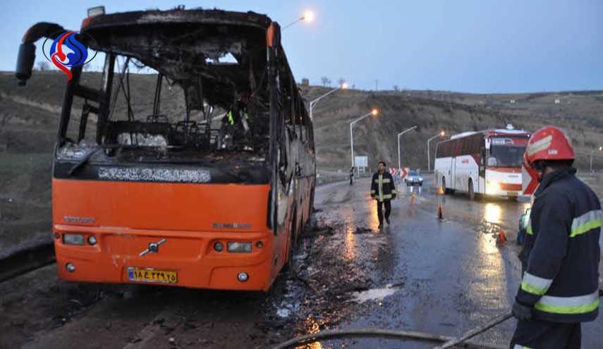 خروج اتوبوس ولوو از جاده با ۴۸ سرنشین