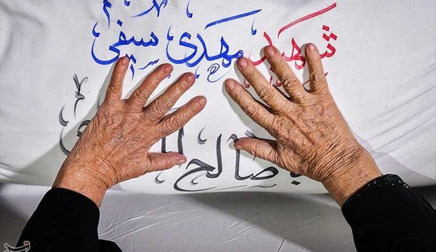 دیدار خانواده شهید تازه تفحص شده مهدی سیفی با پیکر وی | تصاویر