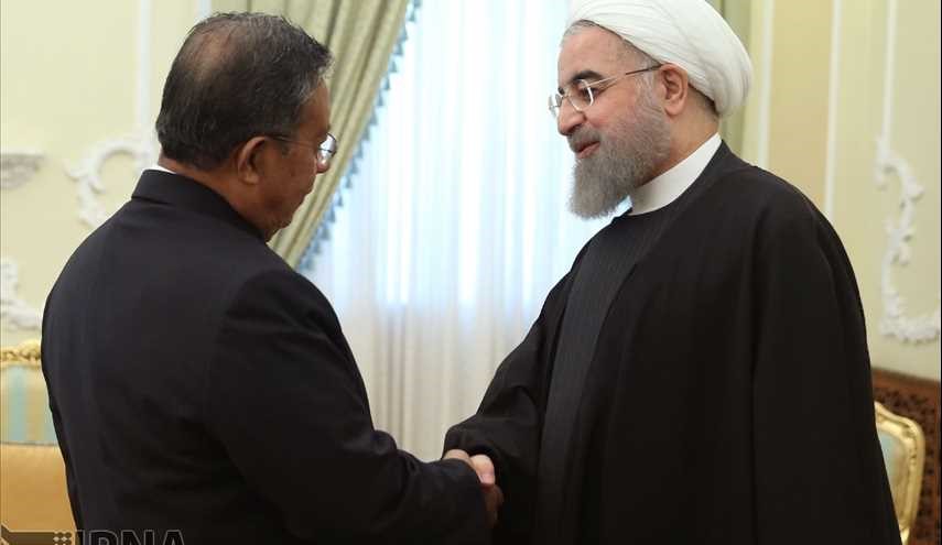 الرئیس روحانی یستقبل المبعوث الخاص للرئیس الاندونیسی