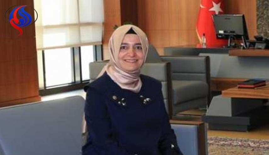 الوزيرة التركية التي طردتها هولندا تفجر مفاجاة مدوية!!