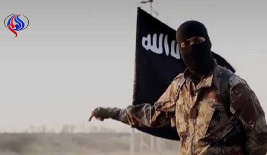 بالصور... العثور على جثة طفلة رضيعة بمقبرة جماعية في الموصل