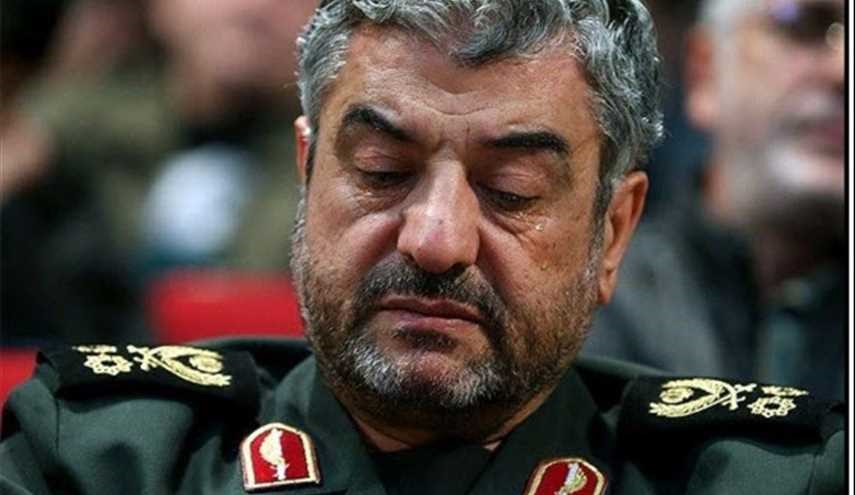 برگی ازخاطرات فرمانده : اوبه ارتش دستور داد به سپاه کمتر گلوله بدهد .. + عکس