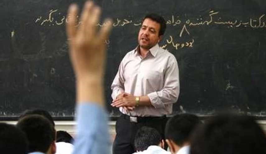 مطالباتی که در سال ۹۵ پرداخت نشد/زمان واریز مطالبات ۶ ماهه معلمان