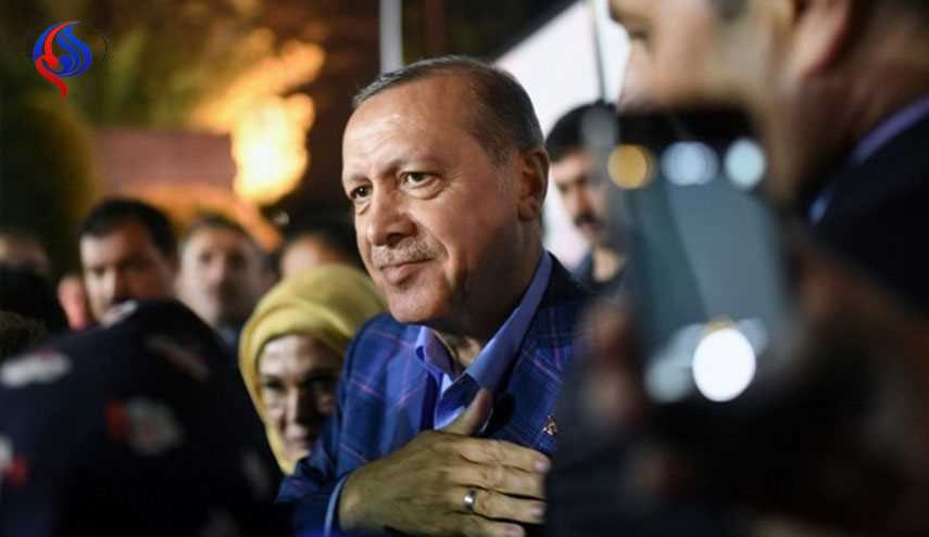 هؤلاء أول من هنأوا أردوغان بنتيجة الاستفتاء الدستوري