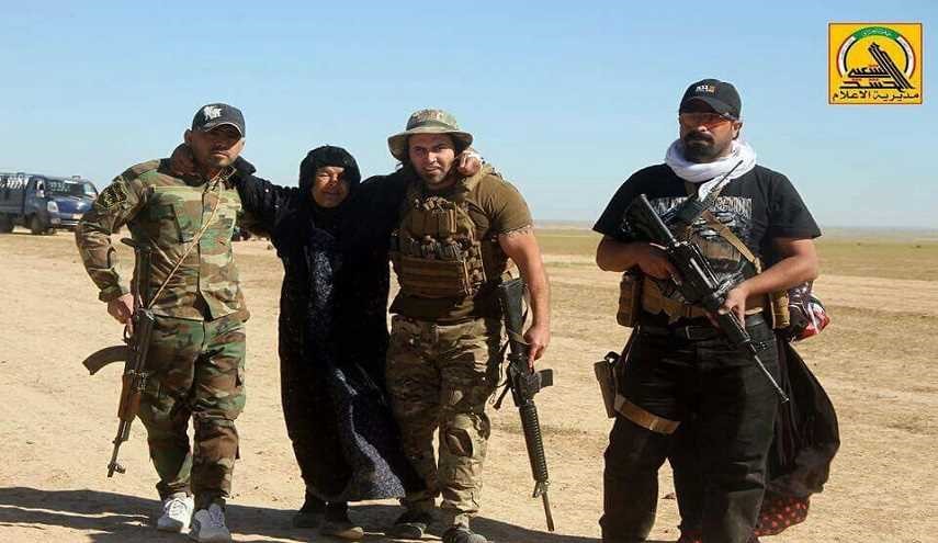 بالصور: الحشد يجلي العوائل النازحة من قرى قضاء الحضر جنوب الموصل