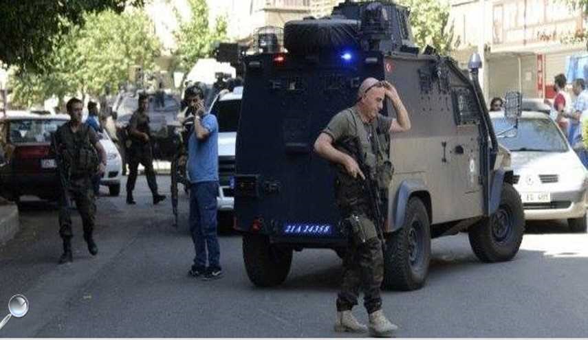اقالة نحو 4000 موظف رسمي في تركيا