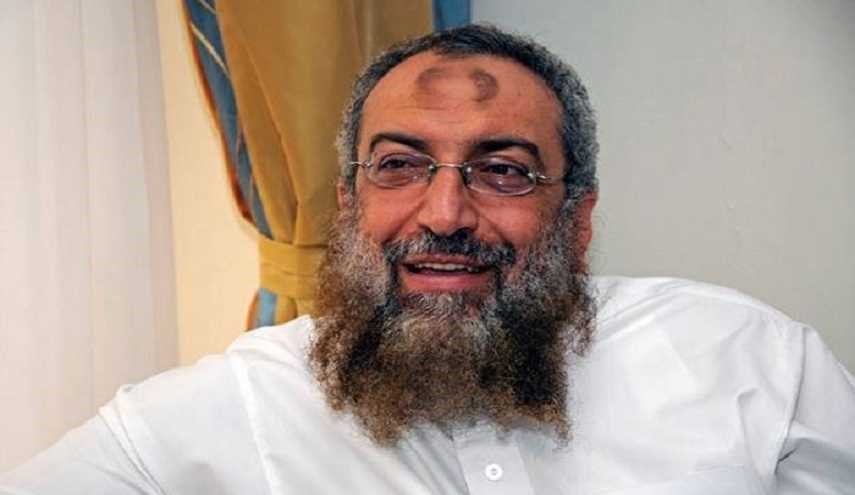 آخر صرعة بغريب الفتاوى الوهابية.. برهامي: الدعاء للميت جهرًا 