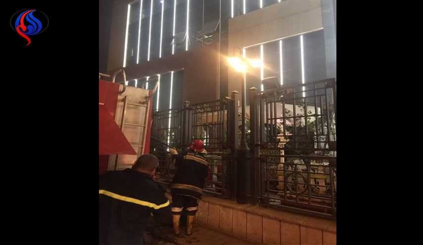 بالصور.. اندلاع حريق داخل مول الواحة وسط بغداد