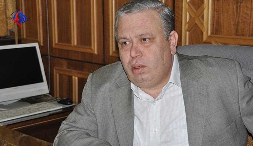 الکشف عن حقيقة اعتقال وزير العدل السوري السابق في مطار دمشق