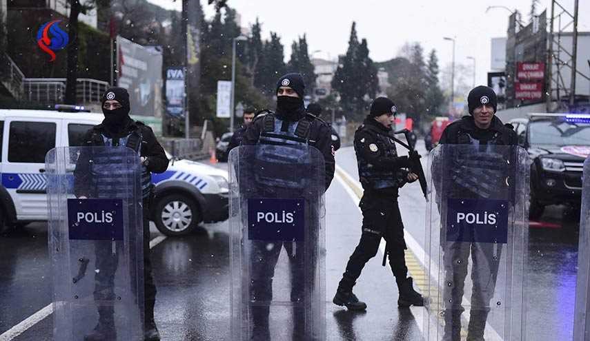 السلطات التركية تقيل 107 قضاة بتهمة 