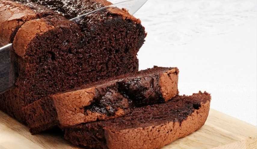 کیک شکلاتی خرس را تا خانه پیرزن برد+عکس