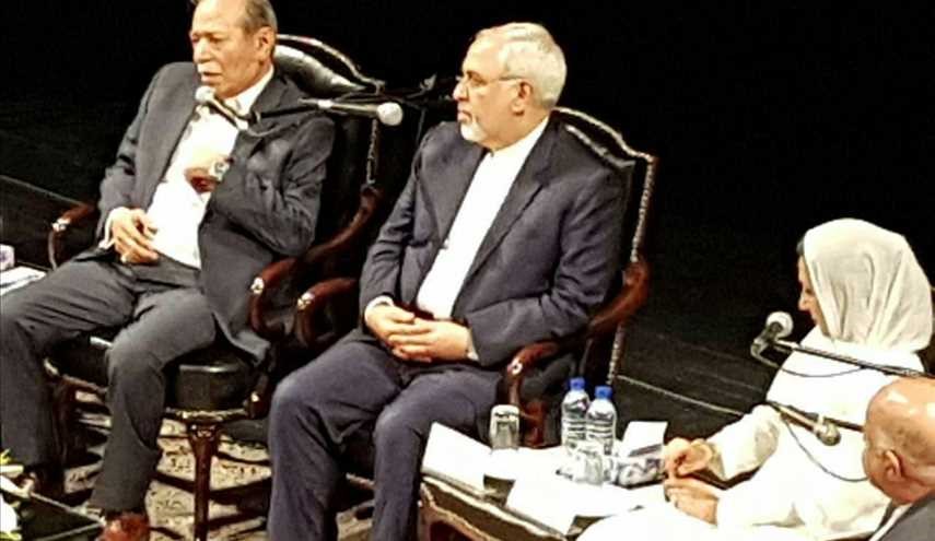 ظریف: ایران امنیت خود را از حضور مردم دارد