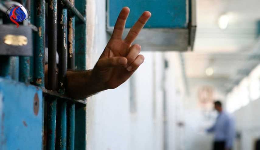 الأسرى يتوقفون عن تناول الماء.. دخول الاضراب مرحلة خطيرة