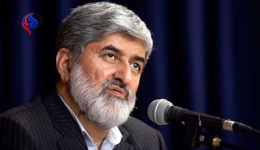 مطهری رای خود را درحسینیه ارشاد به صندوق انداخت