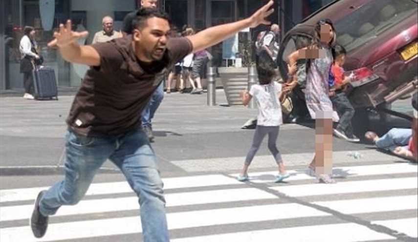 الصورة الأقوى لهذا العام.. هستيرية منفذ حادثة تايمز سكوير.. +صور