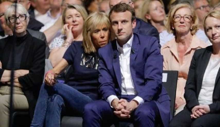 شكوك حول صمود زواج ماكرون وبريجيت داخل الإليزيه