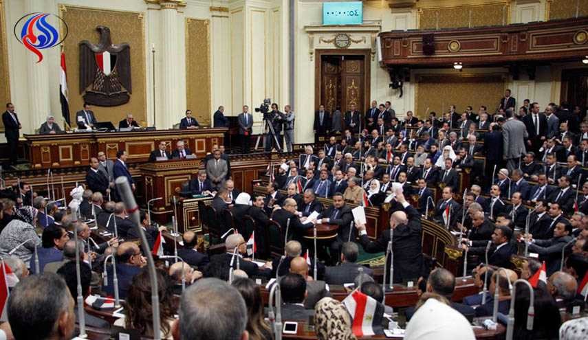 نواب مصريون يطالبون الحكومة بعدم التدخل فى اتفاقية تيران وصنافير بعد إحالتها للبرلمان