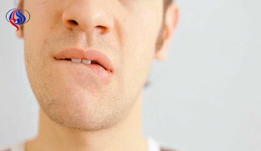 للتخلص من آثار الصيام على الشفاه... اليك هذه الوصفة الطبيعية