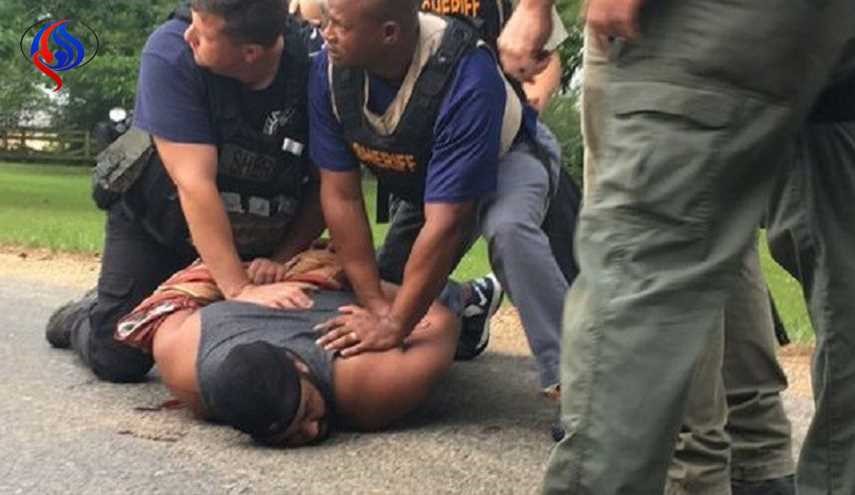 مقتل 8 بينهم شرطي في إطلاق نار بولاية 