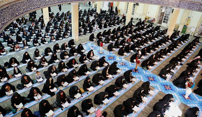 محفل انس با قرآن در حسینیه امام همدان | تصاویر