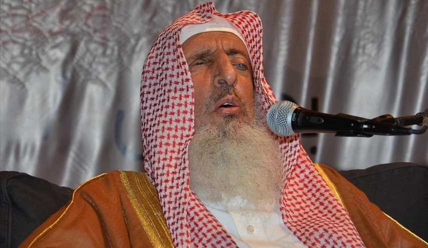شاهد: صحيفة قطرية تسخر من “مفتي السعودية” برسم كاريكاتيري!