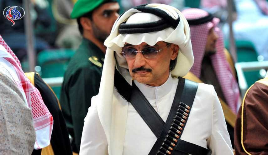 الوليد بن طلال يخرج عن صمته وهكذا يرد على فريد زكريا