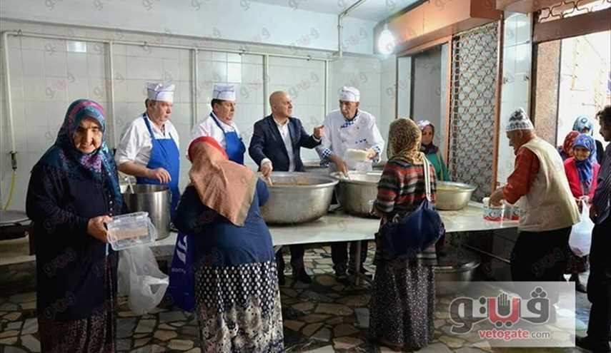 بالصور.. وصية جدة تركية يتم تنفيذها منذ 27 عاما في رمضان