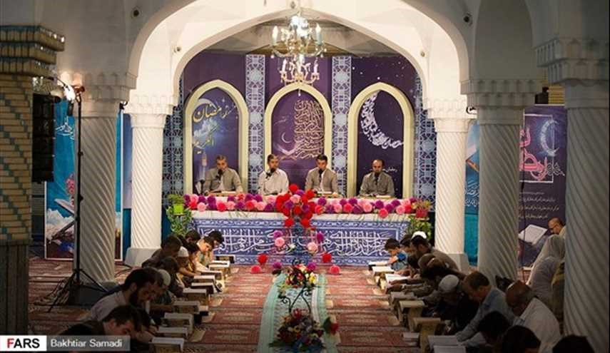 بالصور.. تلاوة القرآن الكريم في ليالي شهر رمضان المبارك في سنندج