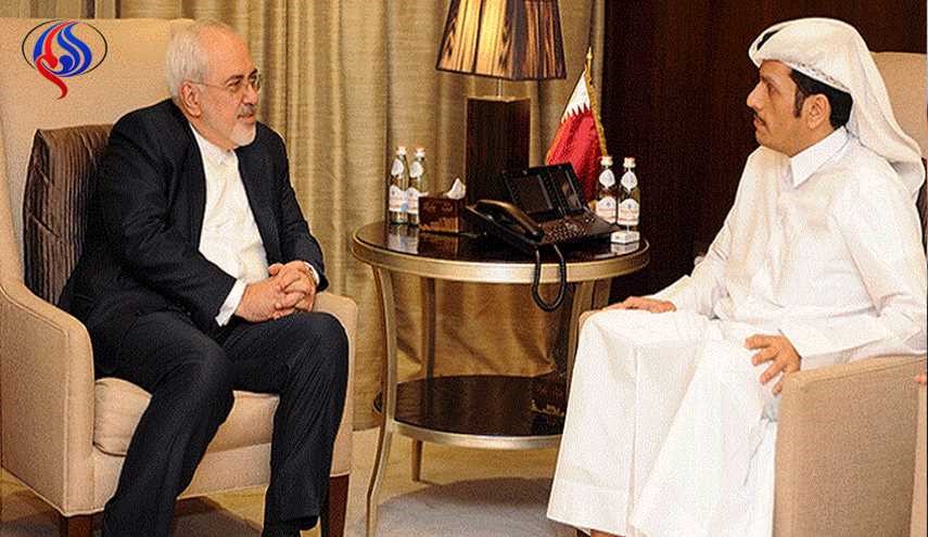 ظريف يجري مباحثات هاتفية مع نظيره القطري حول الأزمة الخليجية