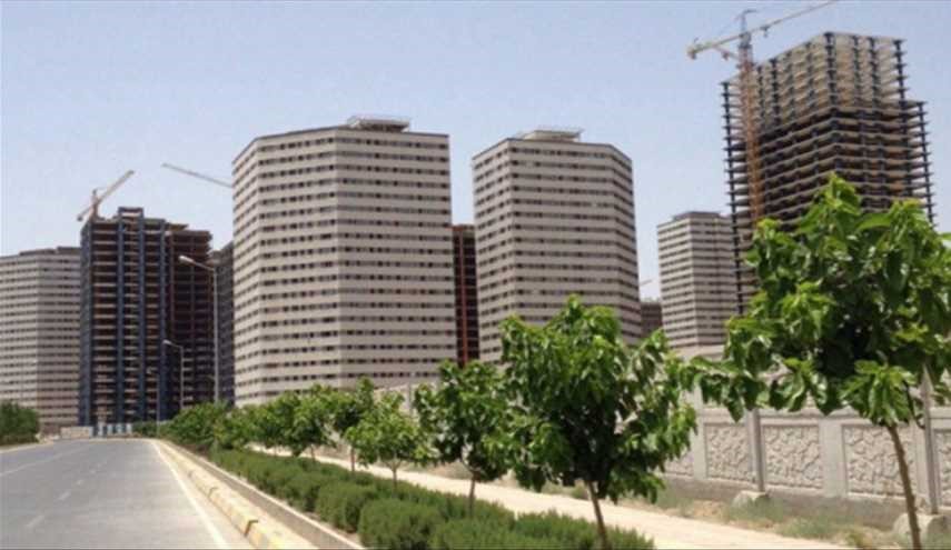 آتش‌سوزی در برج ۲۰ طبقه دریاچه چیتگر تهران +عکس