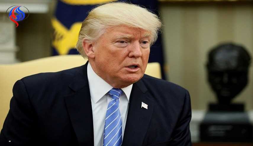 ترامب يندد مجددا بوسائل الاعلام ويتهمها بترويج 