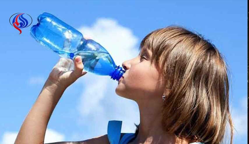 لهذا السبب .. احذروا استخدام قوارير الماء البلاستيكية لأكثر من مرة!