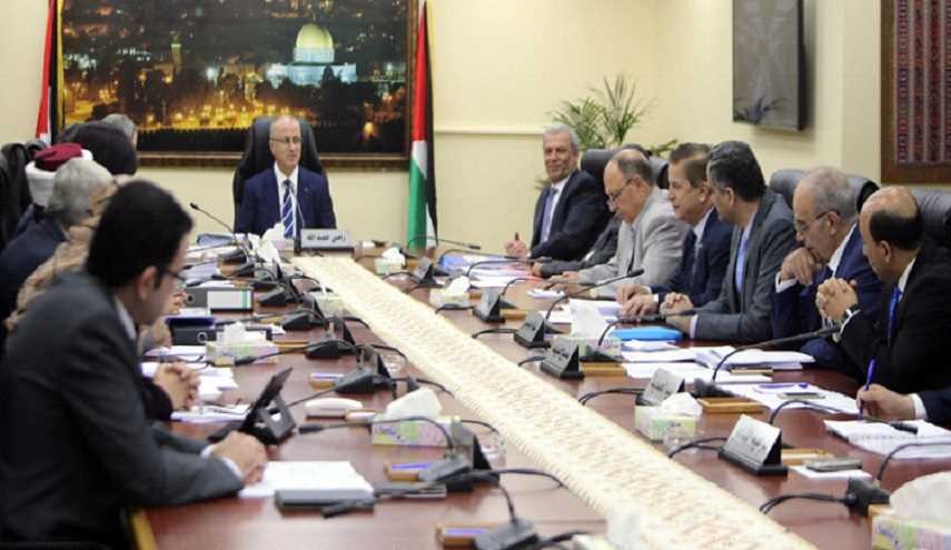 الحكومة الفلسطينية تحمل
