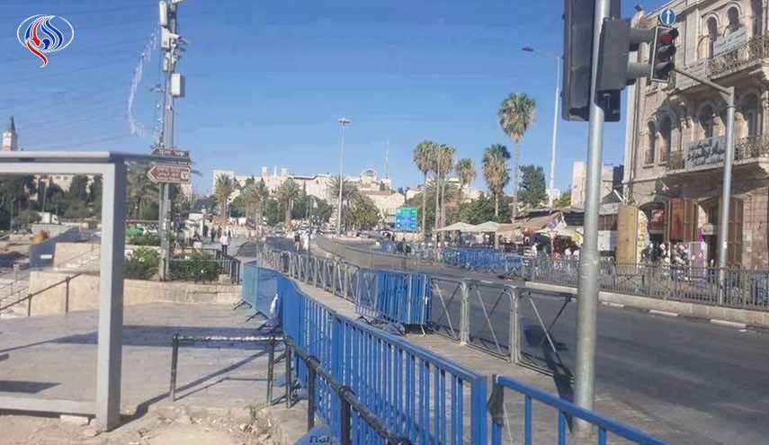 بالصور... الاحتلال يواصل اغلاق المسجد الأقصى لليوم الثاني