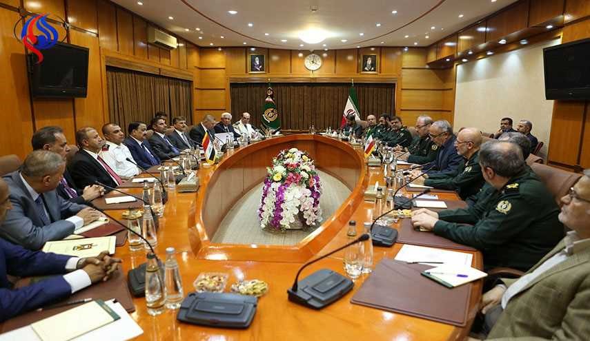 وزير الدفاع الايراني: ايران ترفض التحركات الانفصالية في العراق
