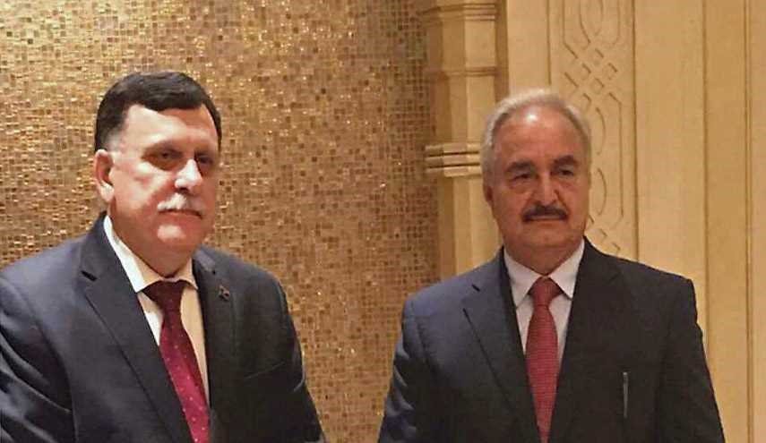 صحيفة: السراج وحفتر يلتقيان الثلاثاء في باريس