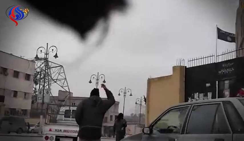 ما الذي يحدث.. داعش تفرض التجنيد الالزامي في الرقة