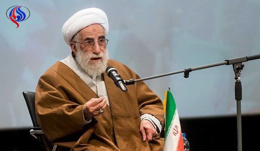 آية الله جنتي: اميركا تستهدف النظام الاسلامي في الحظر الجديد