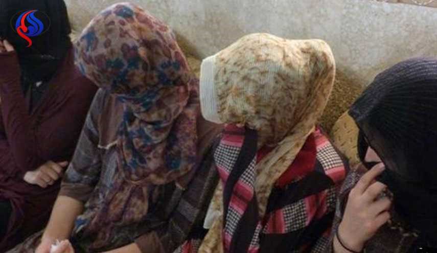 بالصورة: فتاة ايزيدية تتعرف على 
