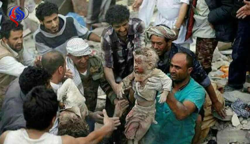 صور مؤلمة لانتشال اطفال لمجزرة سعودية بفج عطان بينهم عروسان