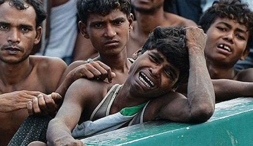 “عكاظ” السعودية تصف المسلمين “الروهينغا” بالمتمردين؟!