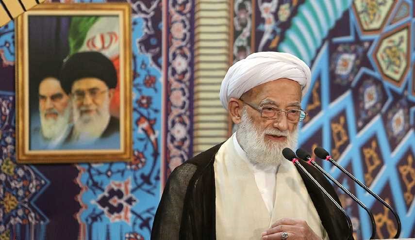 آیة الله كاشانی یدعو حكومات الدول الاسلامیة للاهتمام الجاد بمصالح الامة