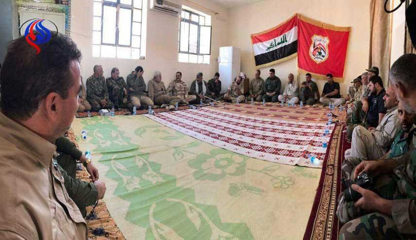 بالصور.. اجتماع أبومهدي المهندس مع قيادات تأمين الحدود