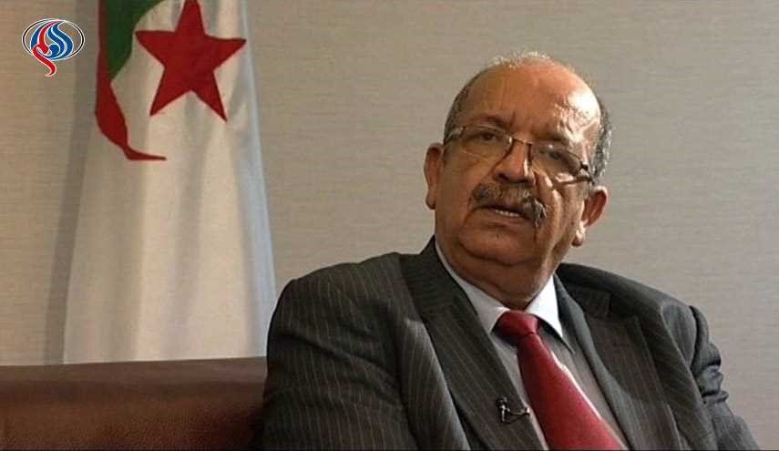 الجزائر: يمكن للعرب حل مشاكلهم دون إملاءات خارجية